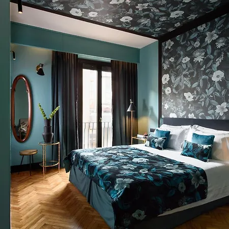Velona's Jungle Luxury