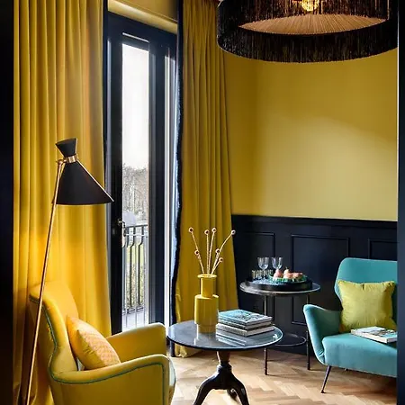 Velona's Jungle Luxury Florence