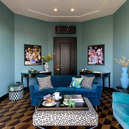 Velona's Jungle Luxury Bed & Breakfast