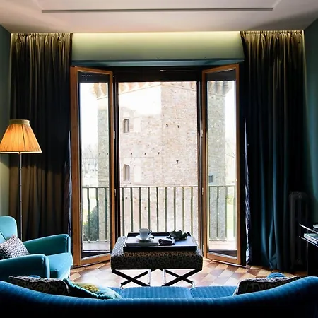 Velona's Jungle Luxury Bed & Breakfast 3*