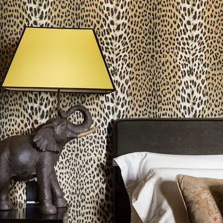 Velona's Jungle Luxury