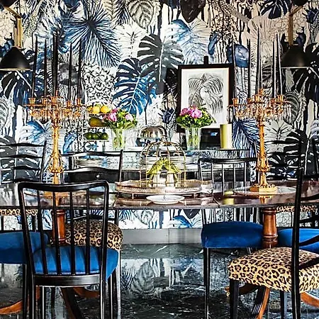 Velona's Jungle Luxury