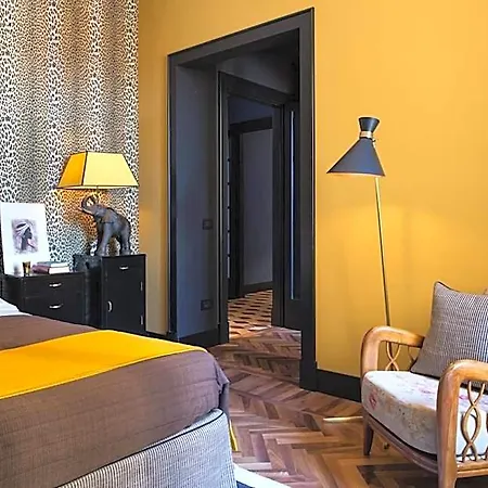 Velona's Jungle Luxury