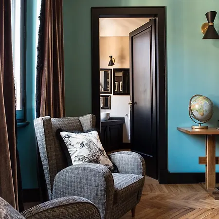 Velona's Jungle Luxury Bed & Breakfast Florence
