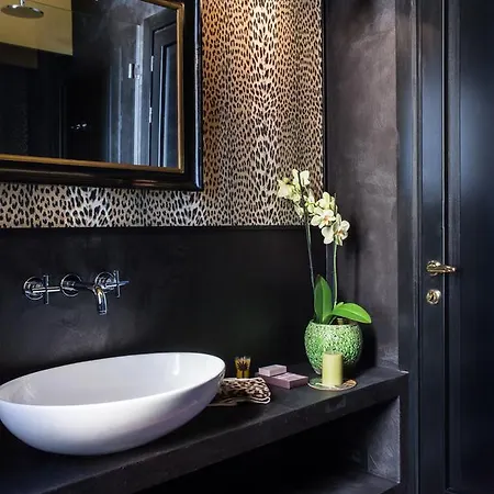Velona's Jungle Luxury Bed & Breakfast 3*