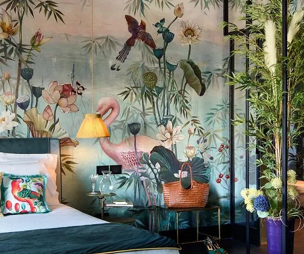 Velona's Jungle Luxury 4* Floransa