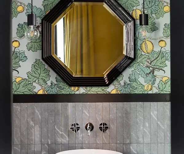 Velona's Jungle Luxury Oda ve Kahvaltı Floransa