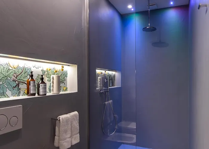 Velona's Jungle Luxury Floransa