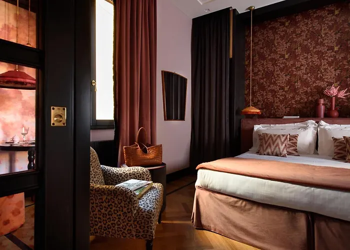 Velona's Jungle Luxury 4*