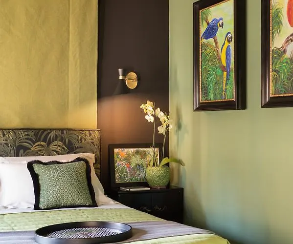 Oda ve Kahvaltı Velona's Jungle Luxury Floransa