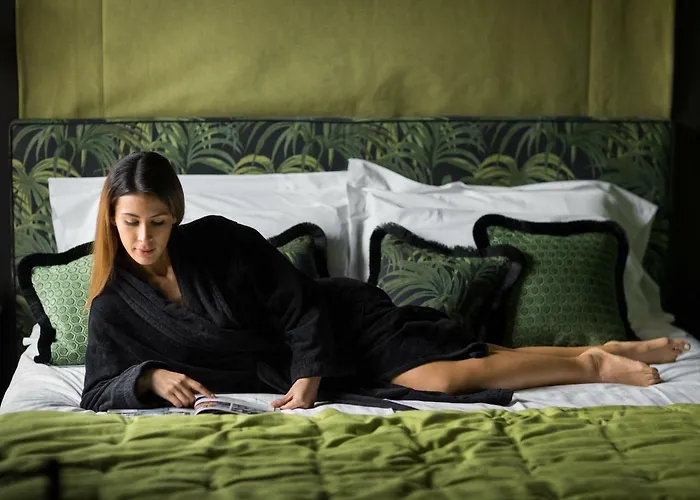 Velona's Jungle Luxury Oda ve Kahvaltı Floransa